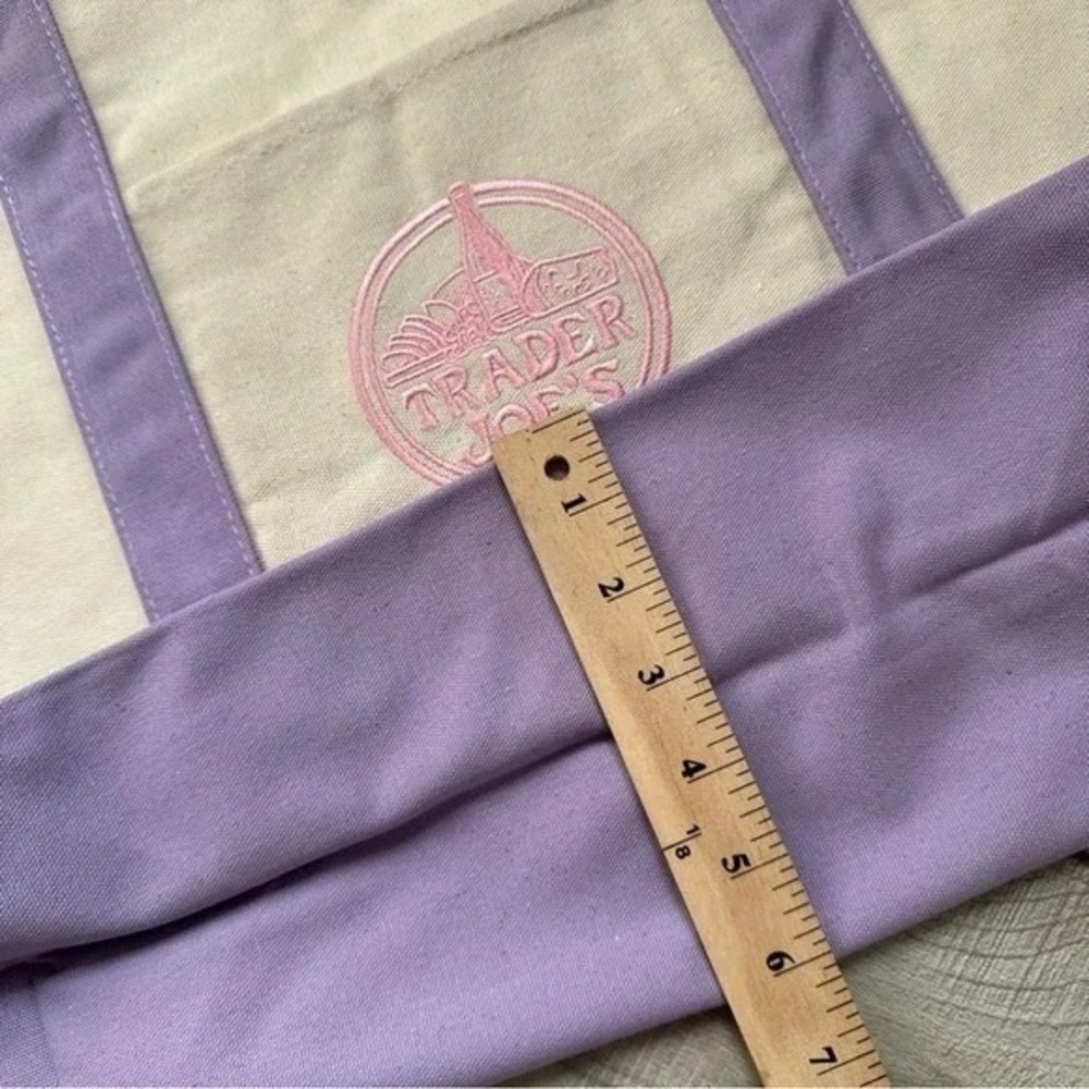 NWT Trader Joe's Large Lavender Tote Bag 2026 Spring Limited Edition Rare - Picture 2 of 8